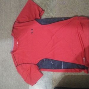 Under Amour t-shirt